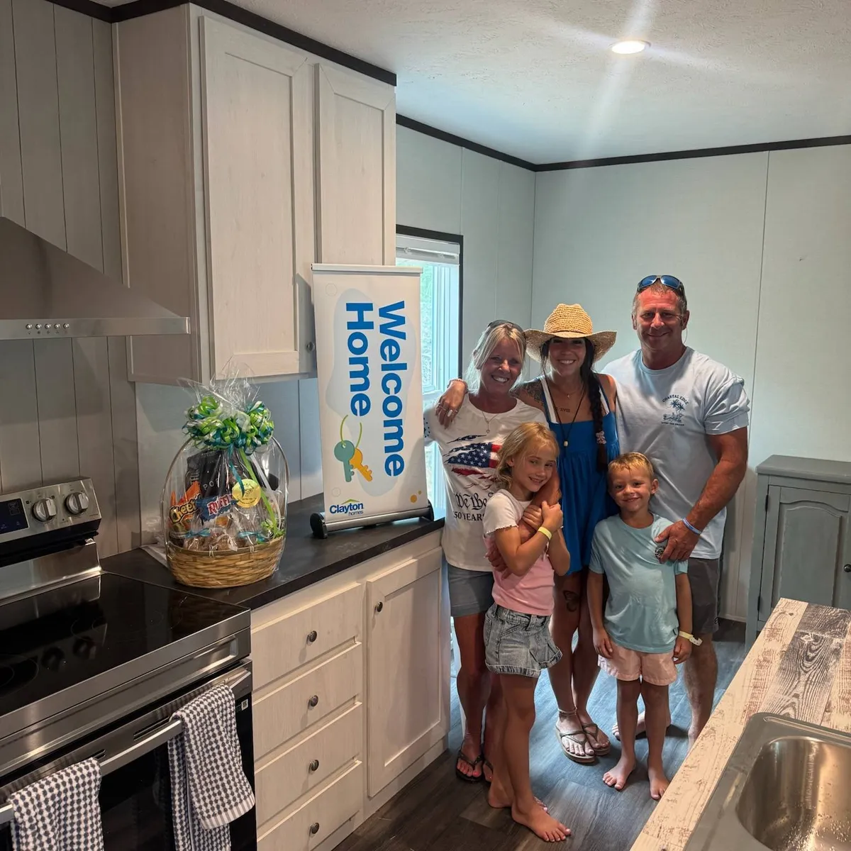 CLIFTON W. welcome home image