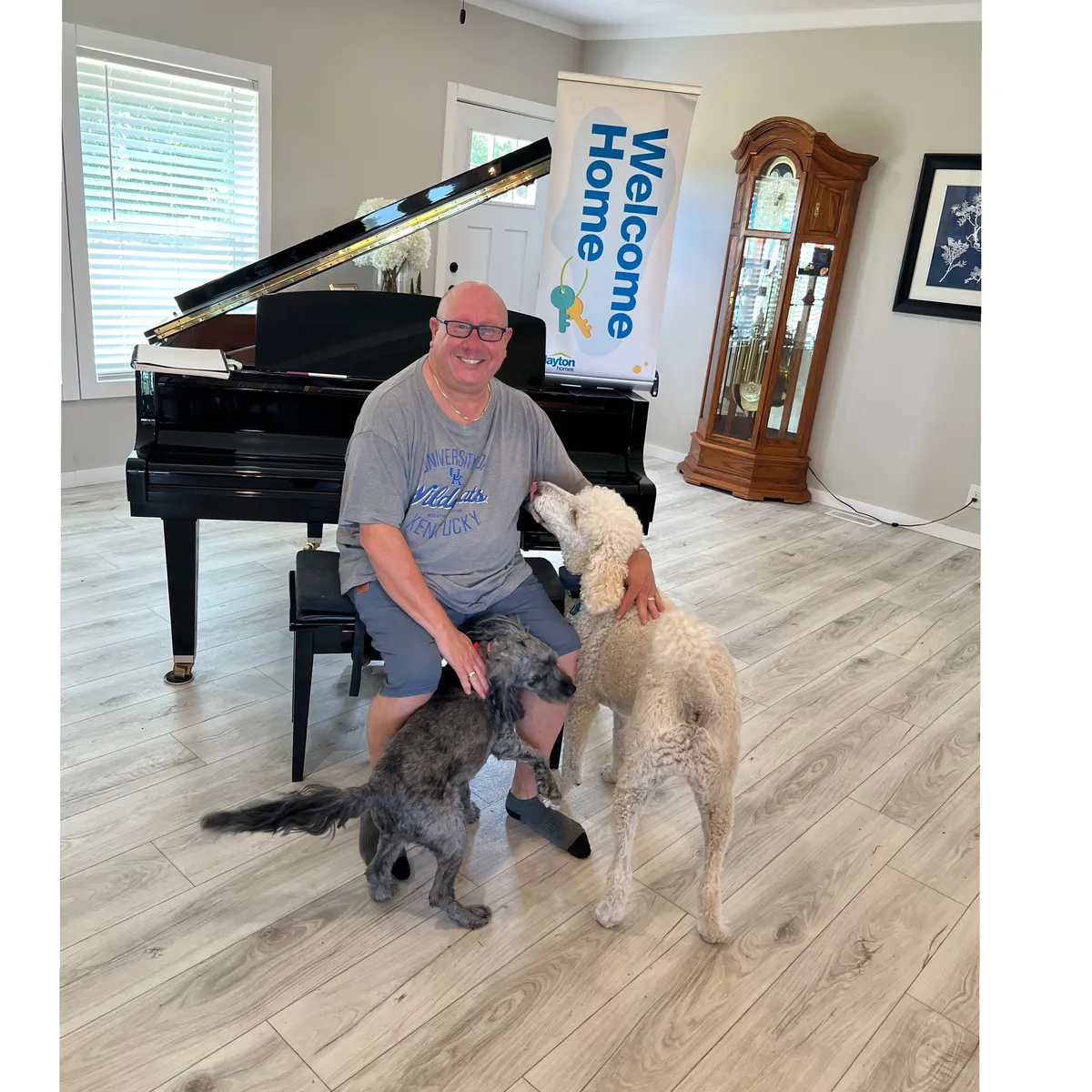 PAUL M L. welcome home image