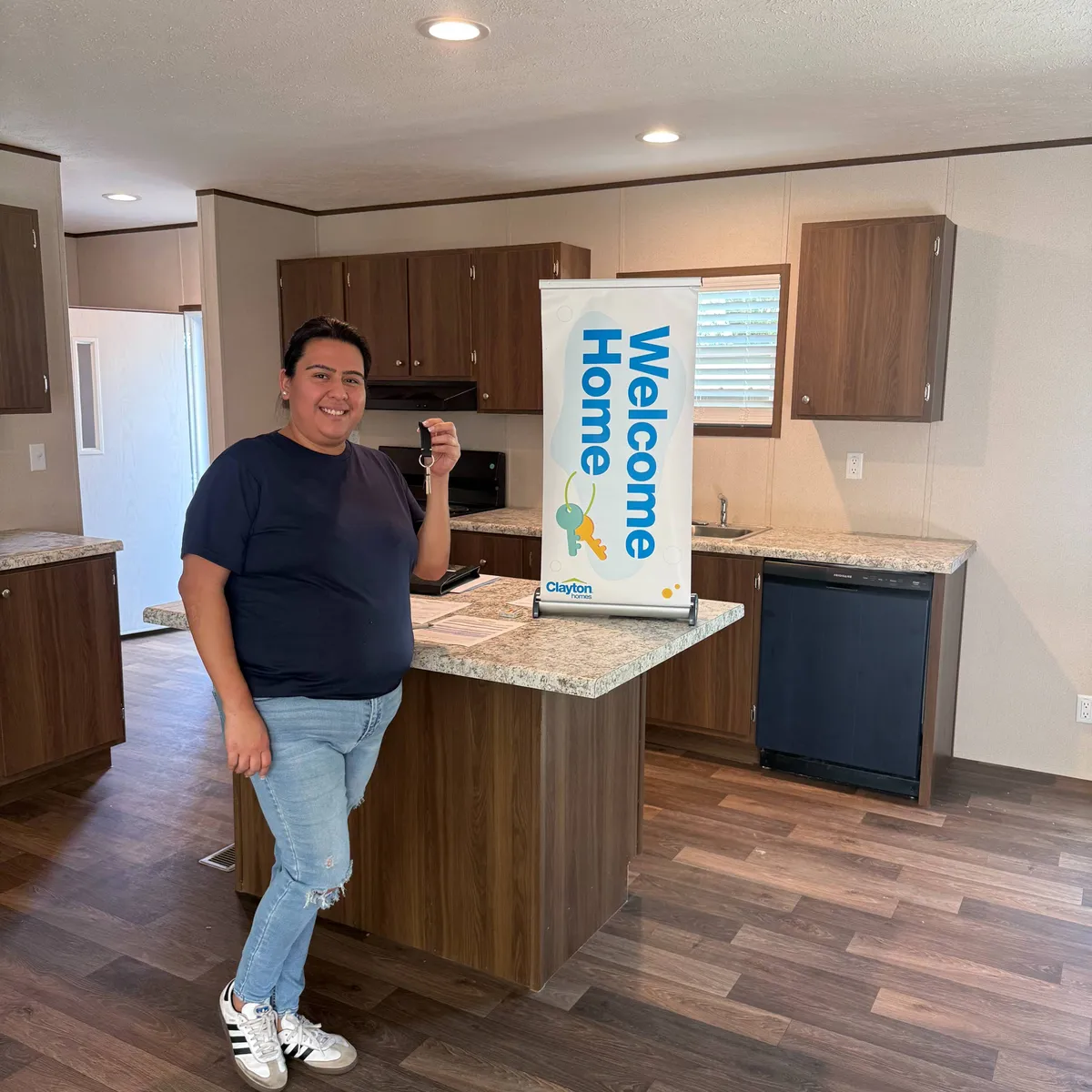 OSVALDO R. welcome home image