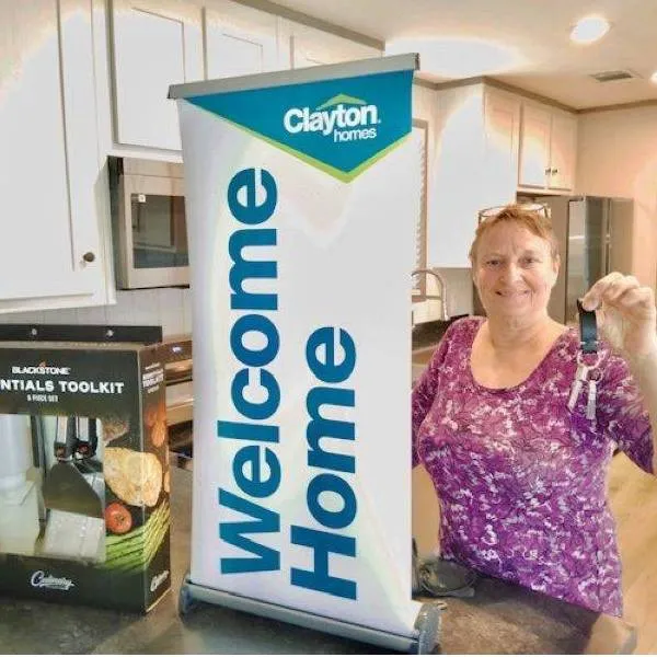 ELIZABETH L. welcome home image