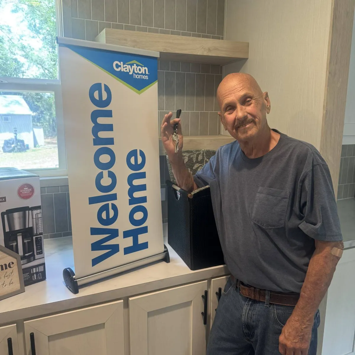 EDDIE L. welcome home image