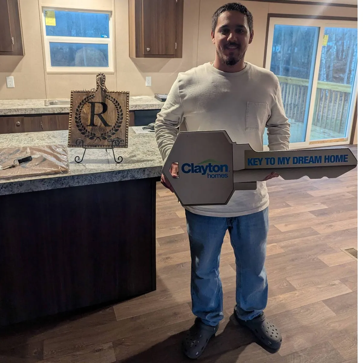 Carlos Antonio R. welcome home image