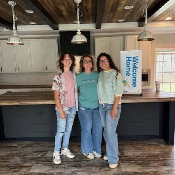 Shelly V. welcome home image