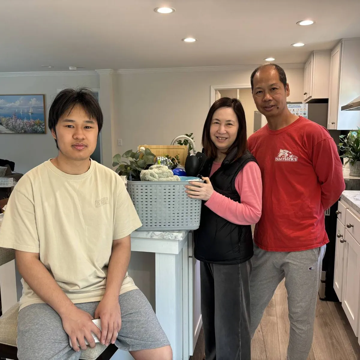 ZHAOXIONG L. welcome home image