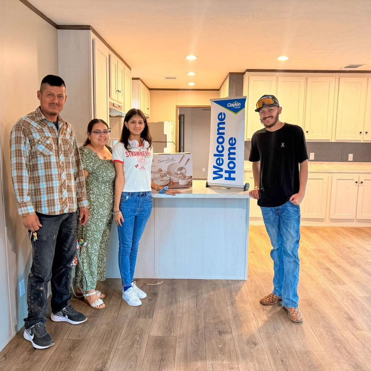 CINTIA G. welcome home image