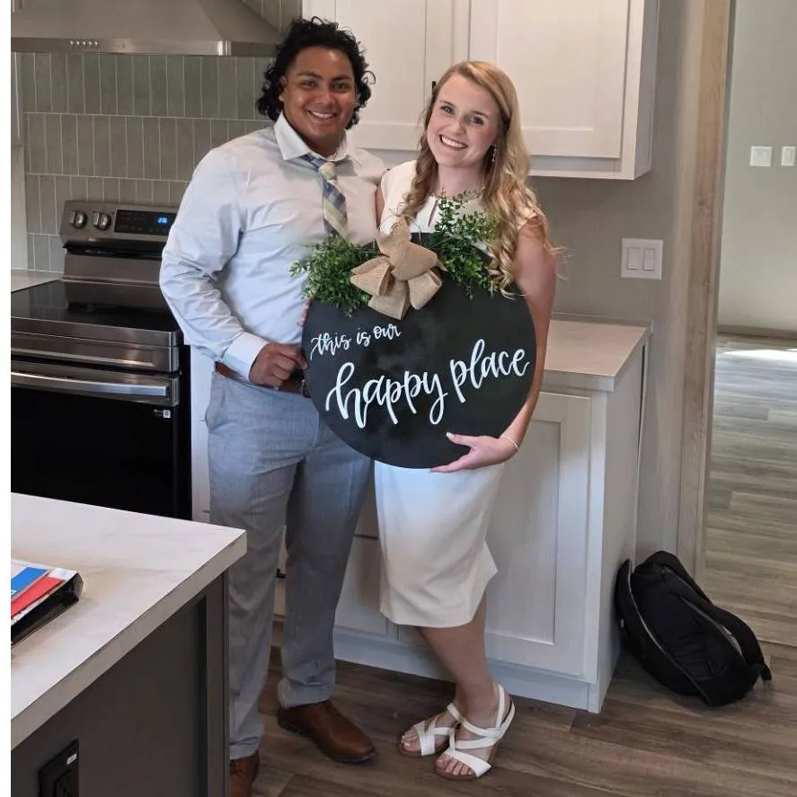 LESLIE M. welcome home image