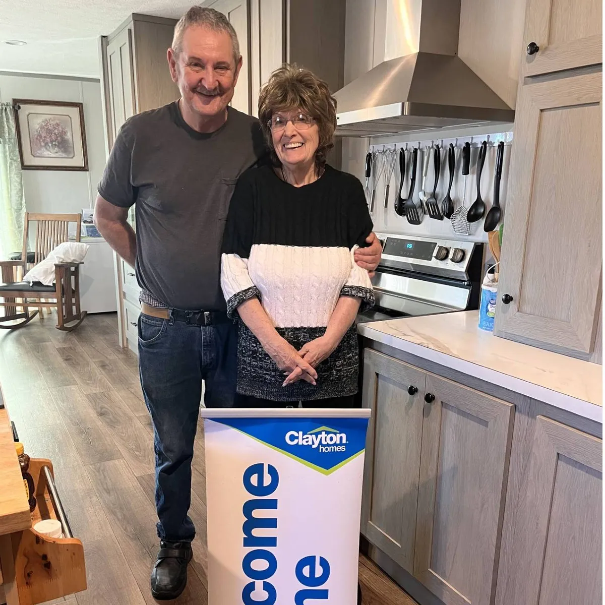 LEONARD THERMAN R. welcome home image