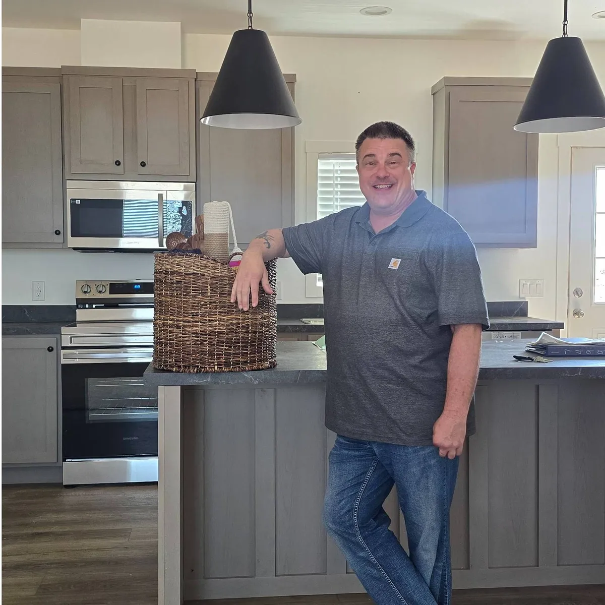 VICTOR H. welcome home image