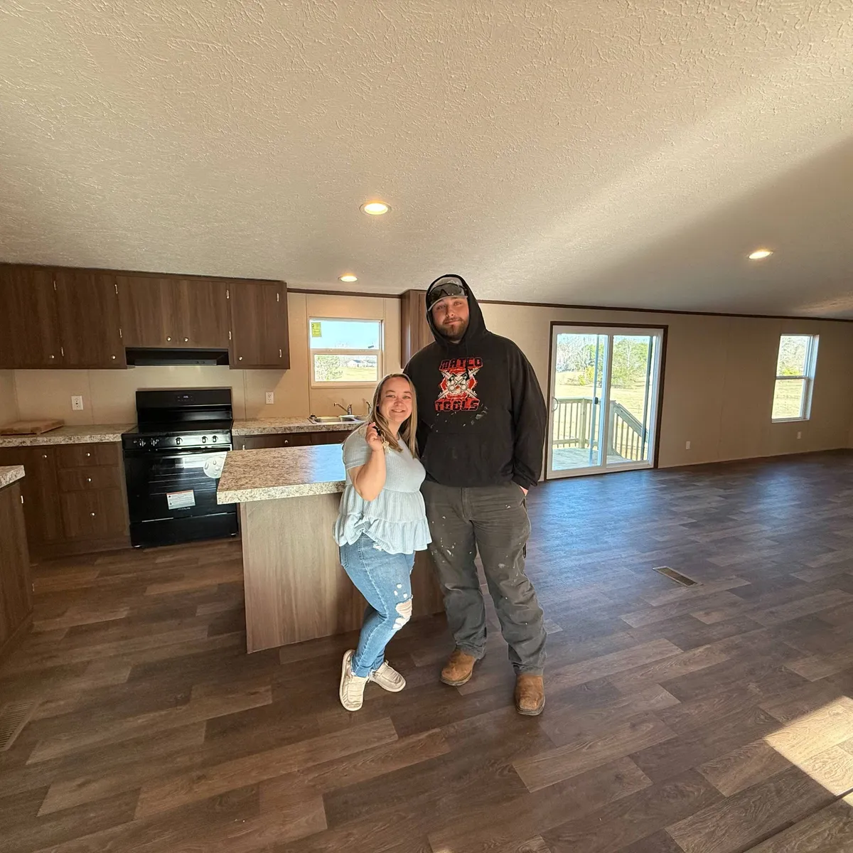 LEEANNA F. welcome home image