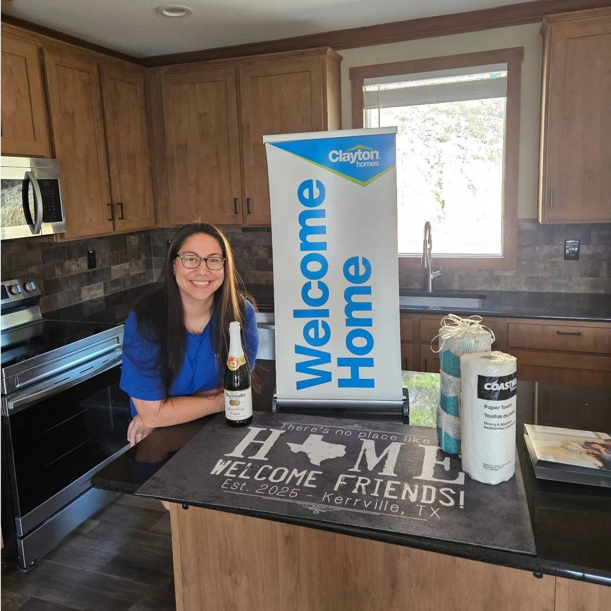 ROXXANNA R. welcome home image
