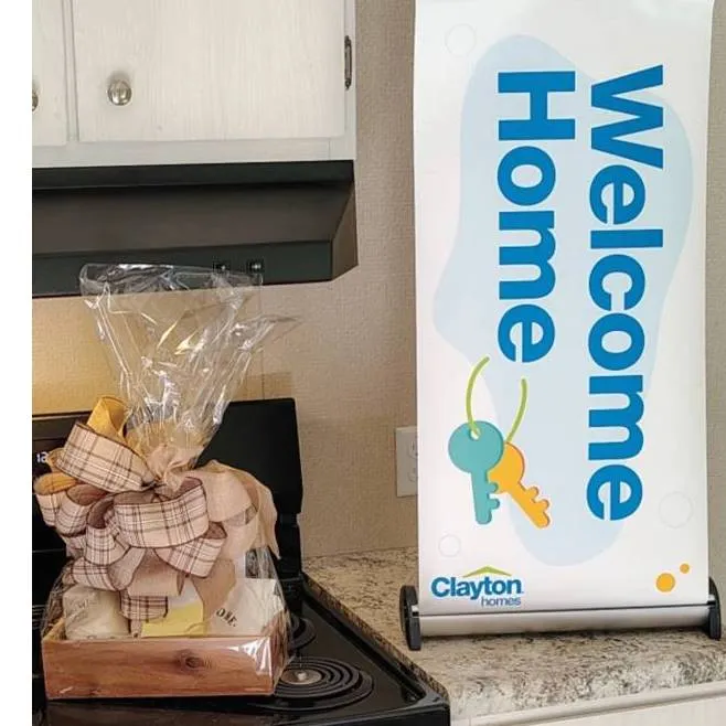 LAUREN N. welcome home image