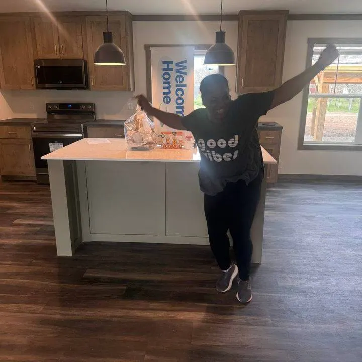 SHAUNTE S. welcome home image