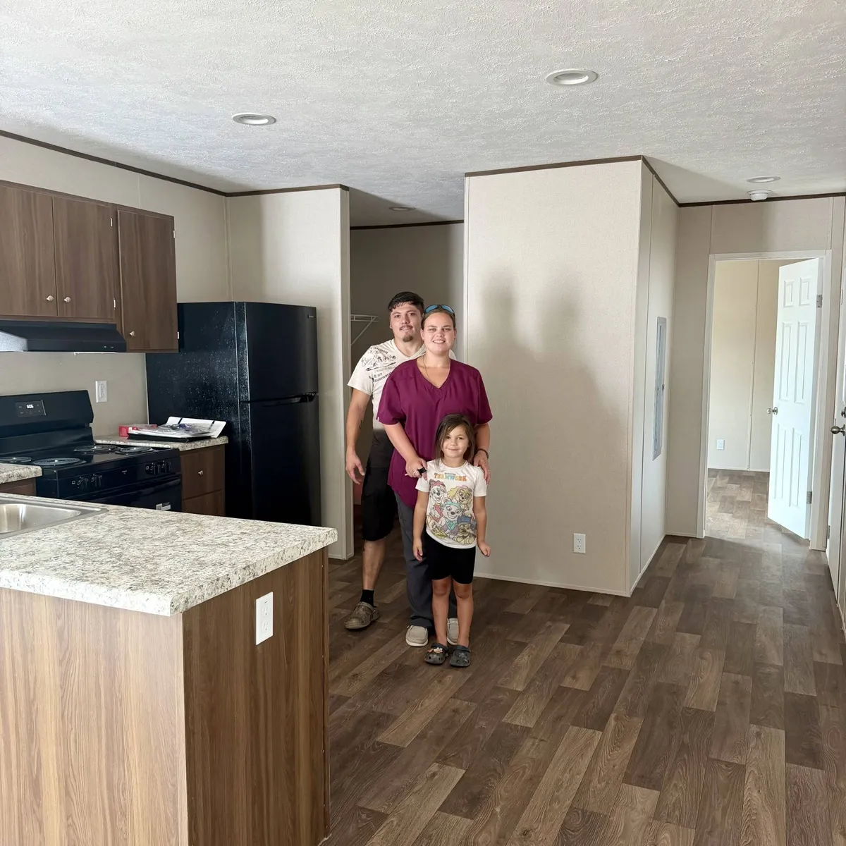 LINDSEY L. welcome home image
