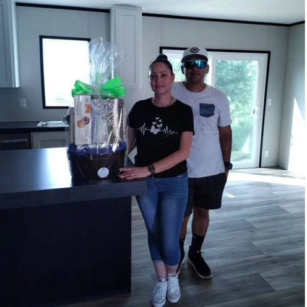 NURIA P. welcome home image