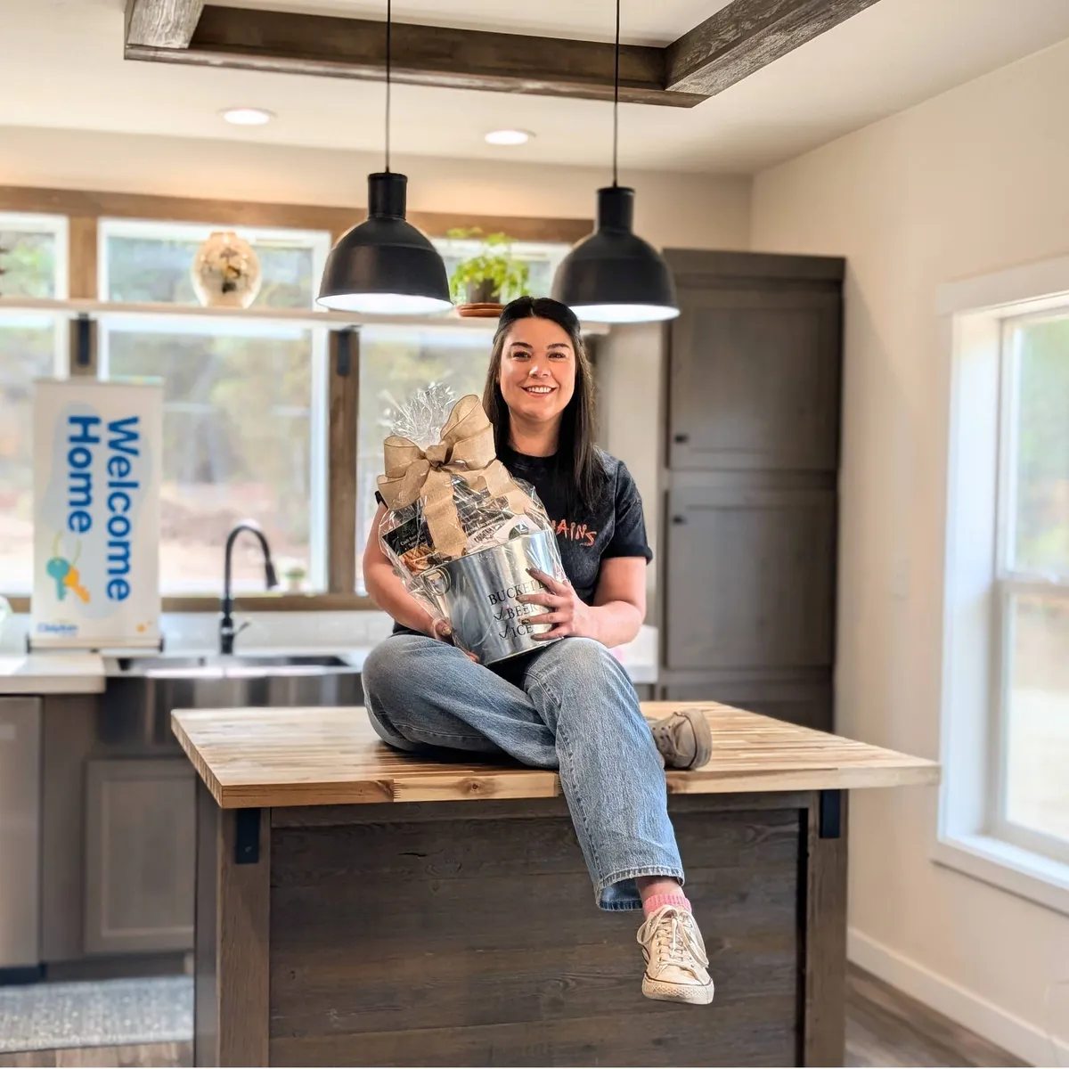 MALLORY N. welcome home image