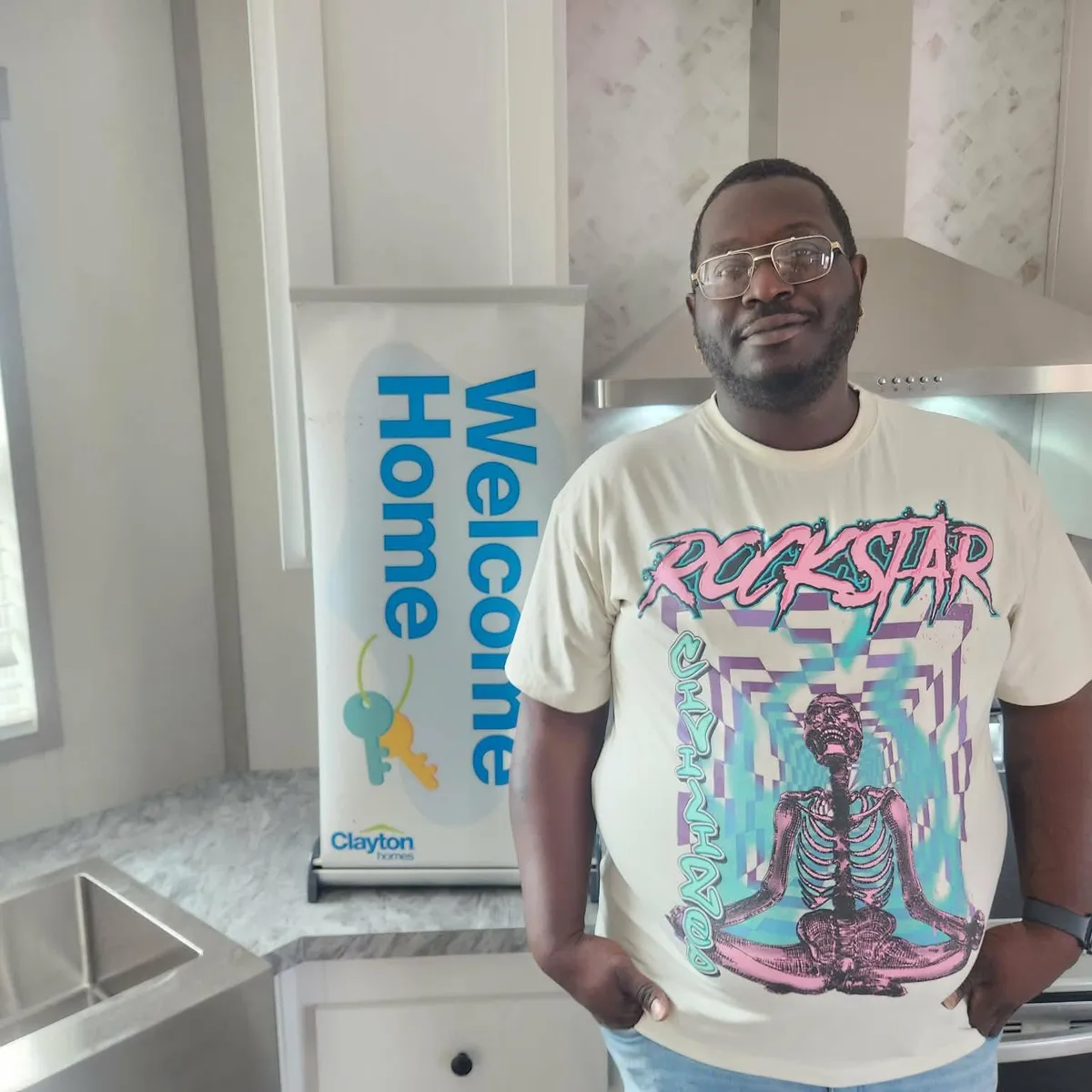 LARRY R. welcome home image