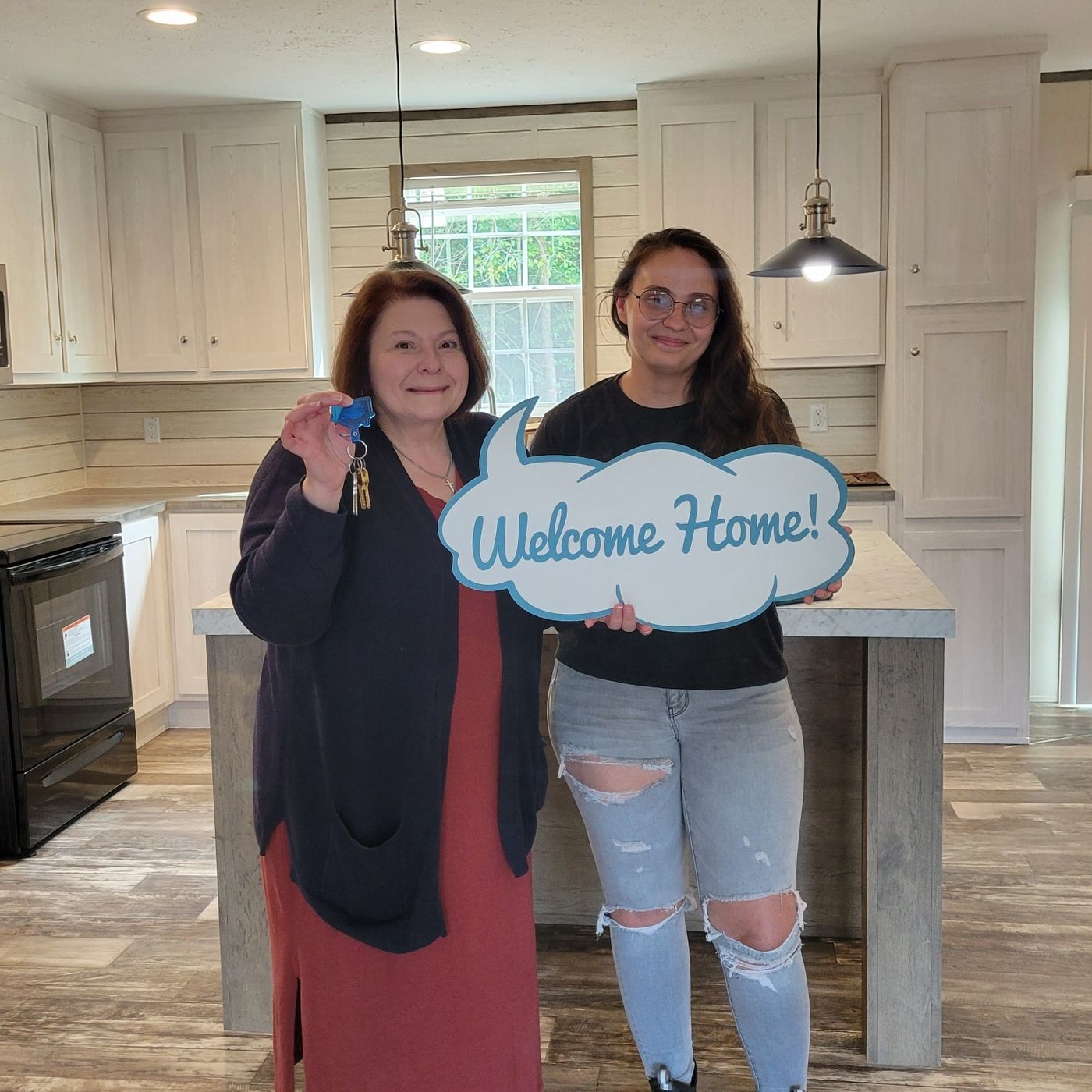 DEBBIE L. welcome home image