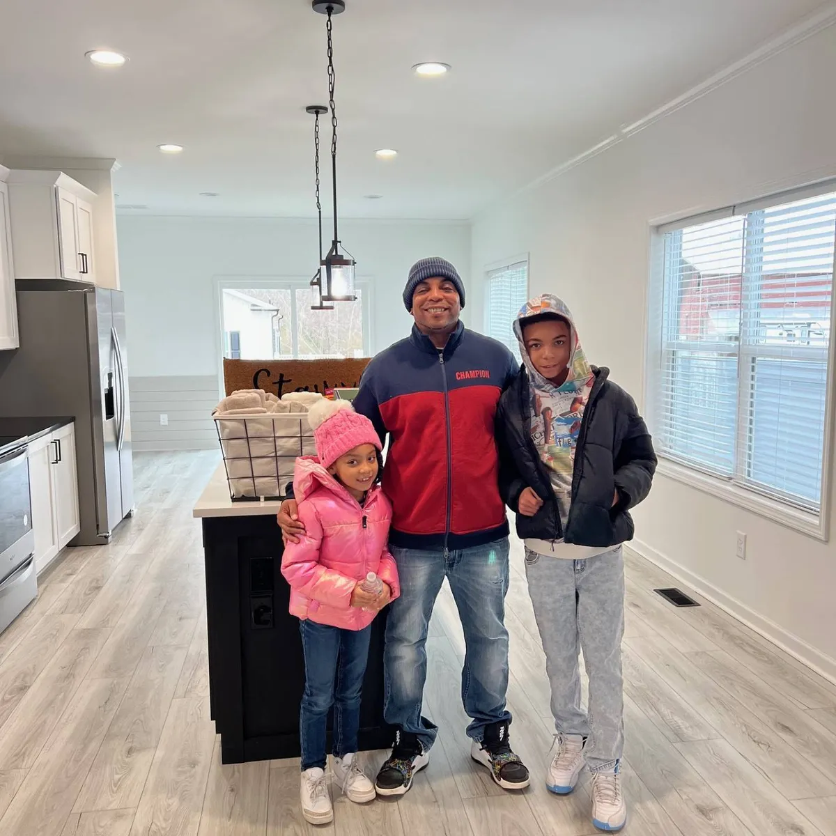 ORLANDA R. welcome home image