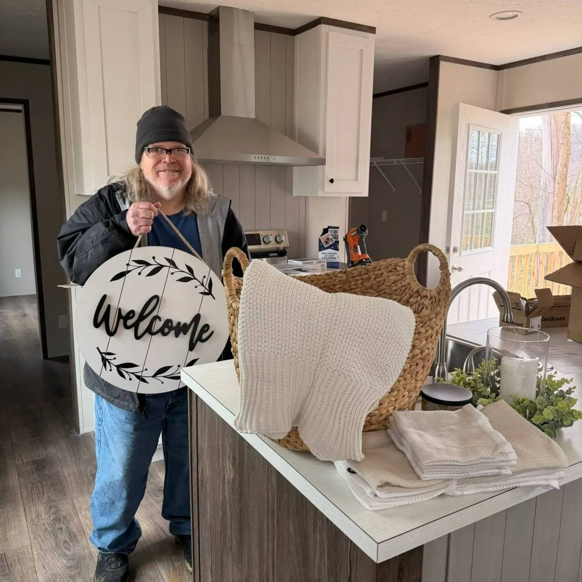 LUIS C. welcome home image