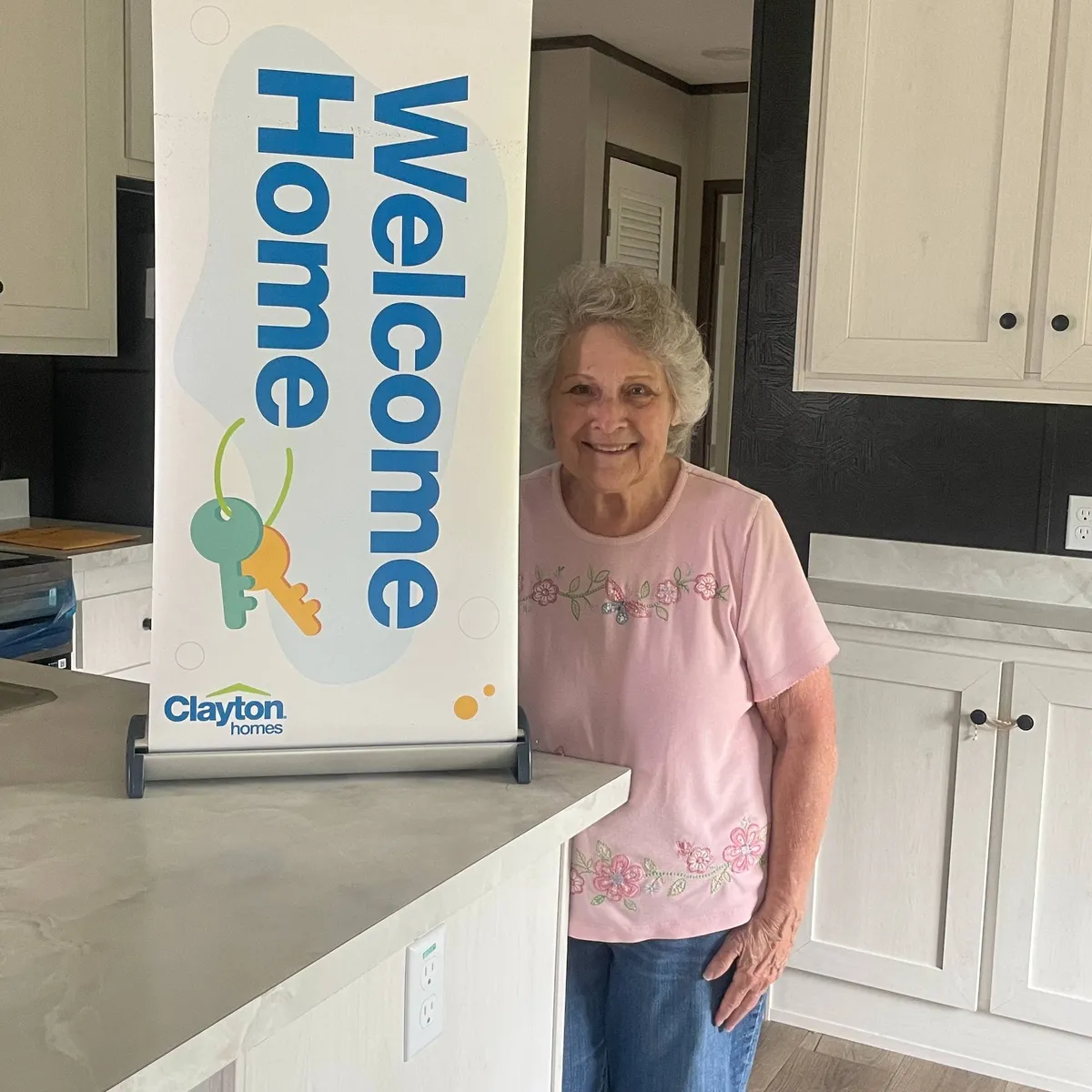 LINDA G. welcome home image