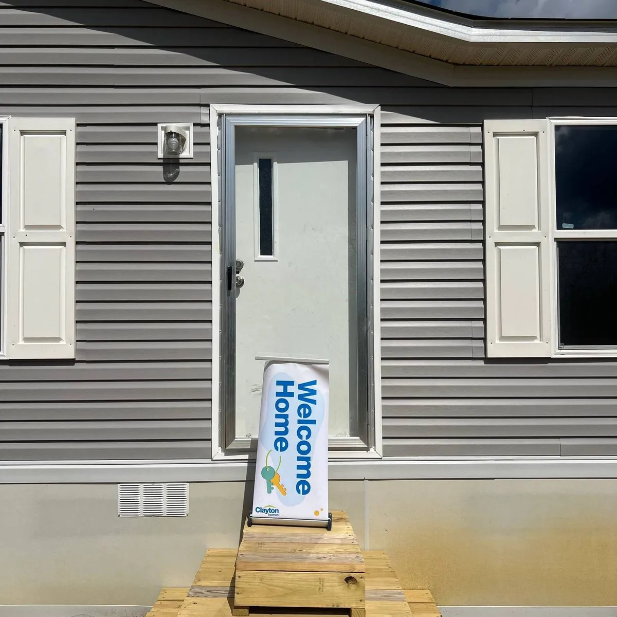 WILLIAM M. welcome home image