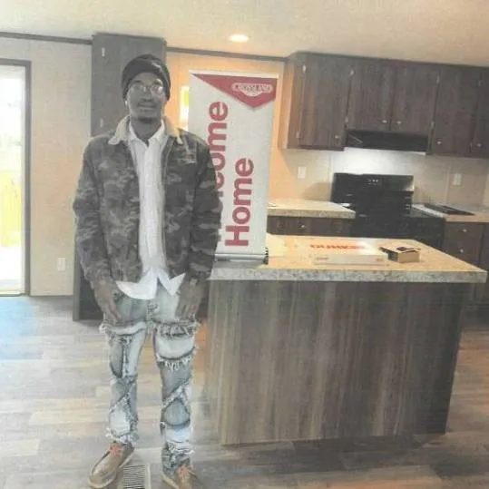 Darrius W. welcome home image