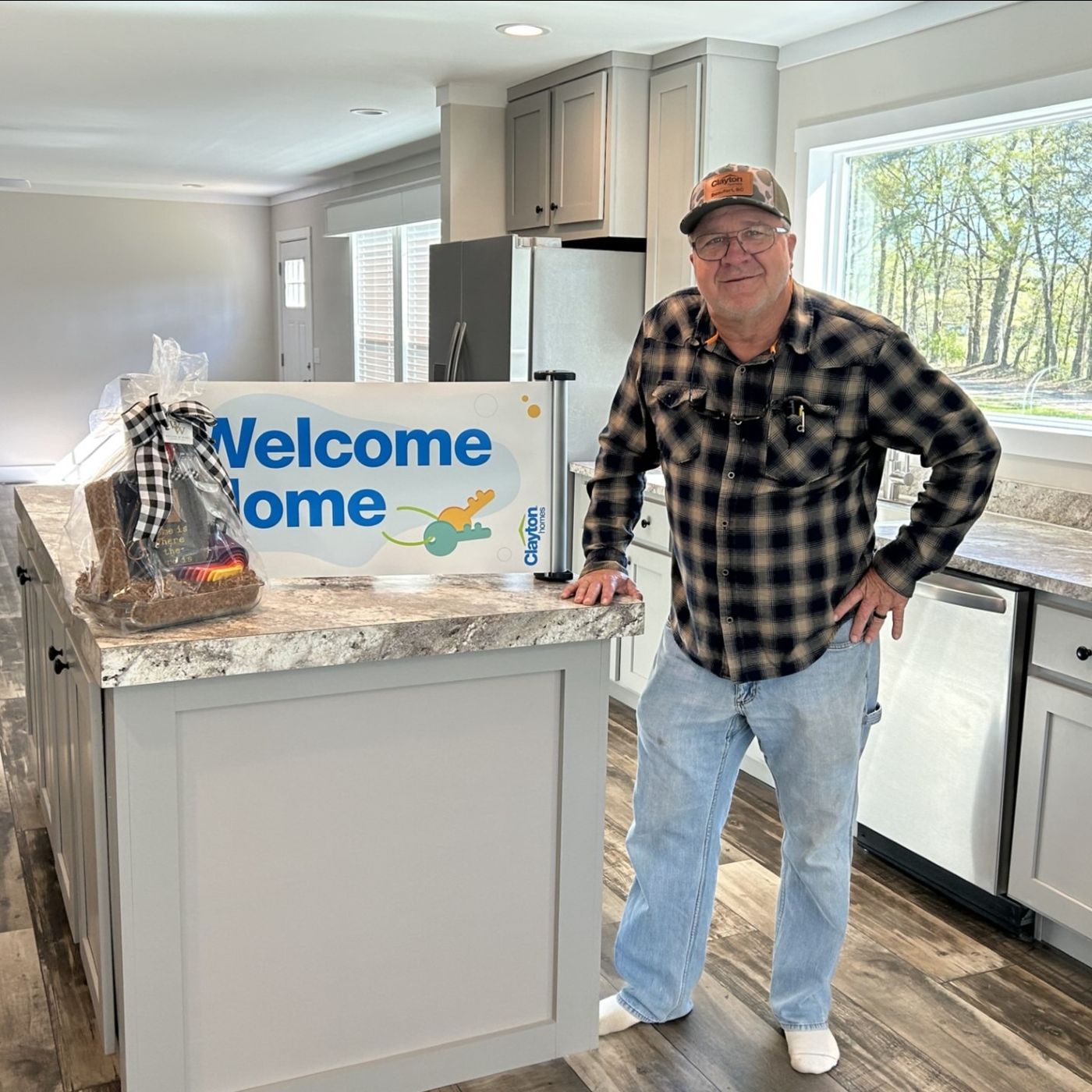 Dale R. welcome home image