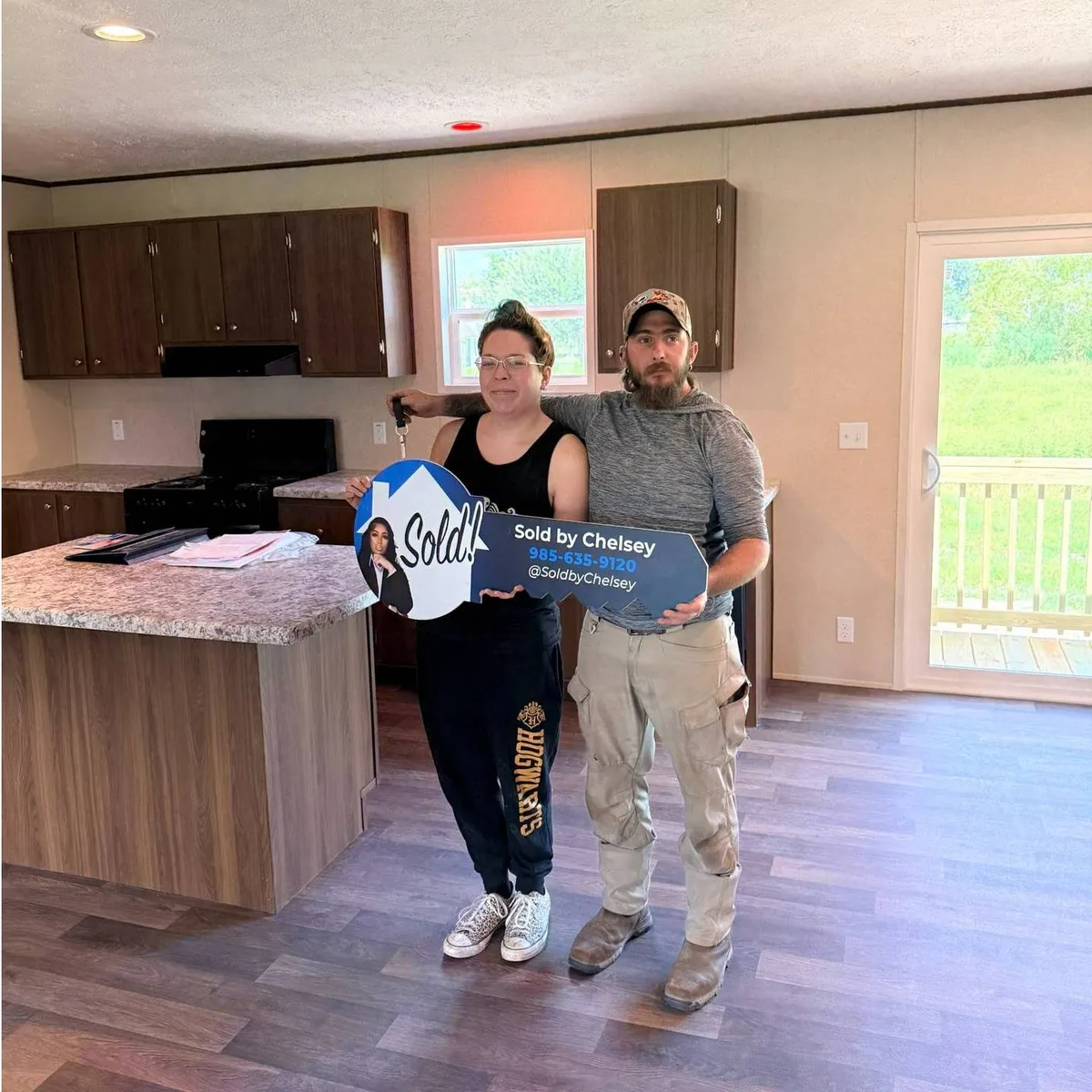 LAWRENCE R. welcome home image