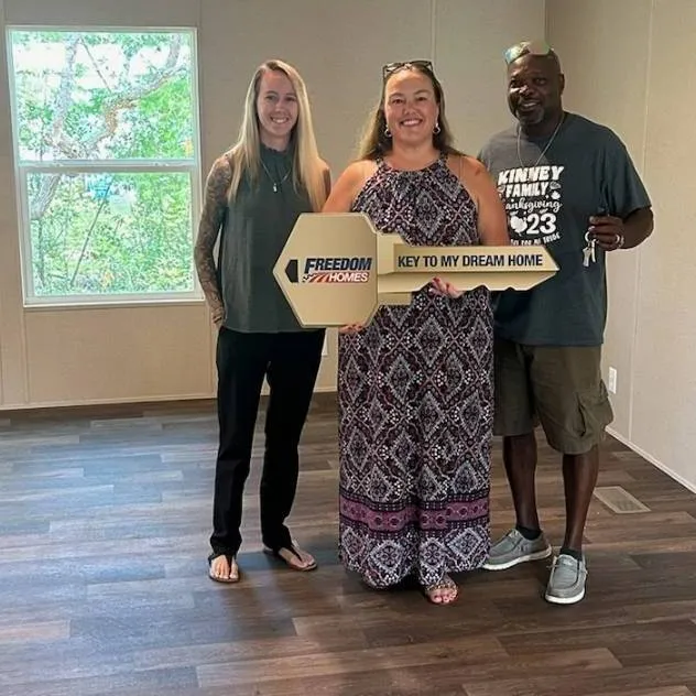 CANDICE K. welcome home image