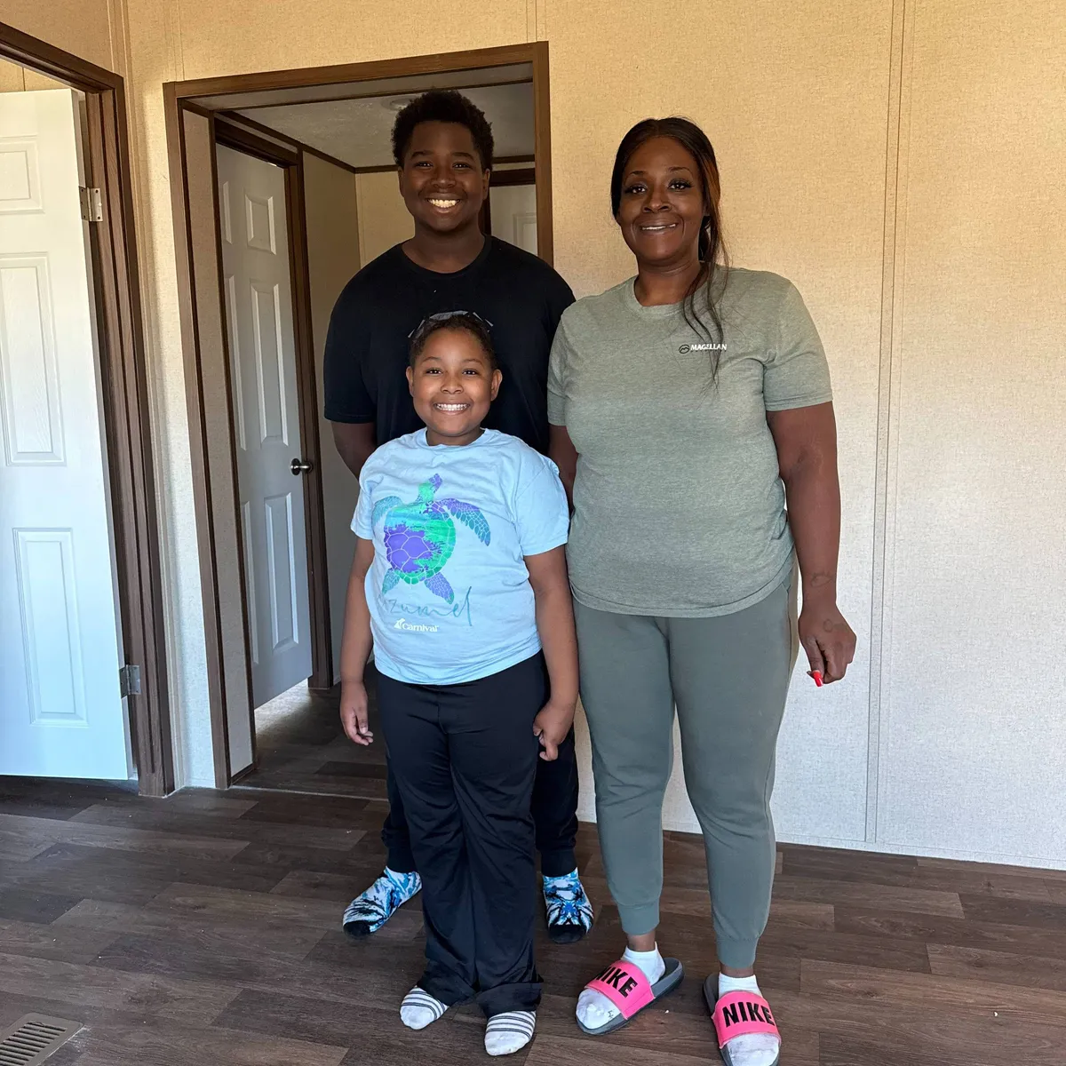 DOMINIQUE W. welcome home image