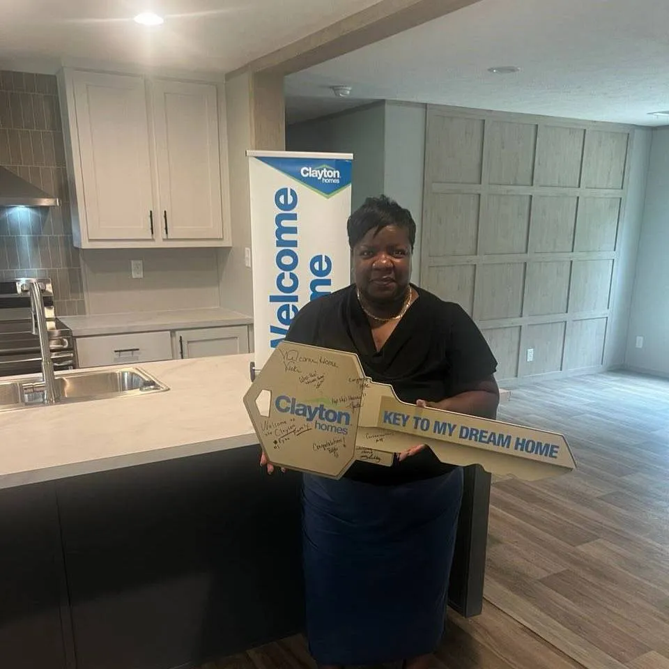 MAEBELL K. welcome home image