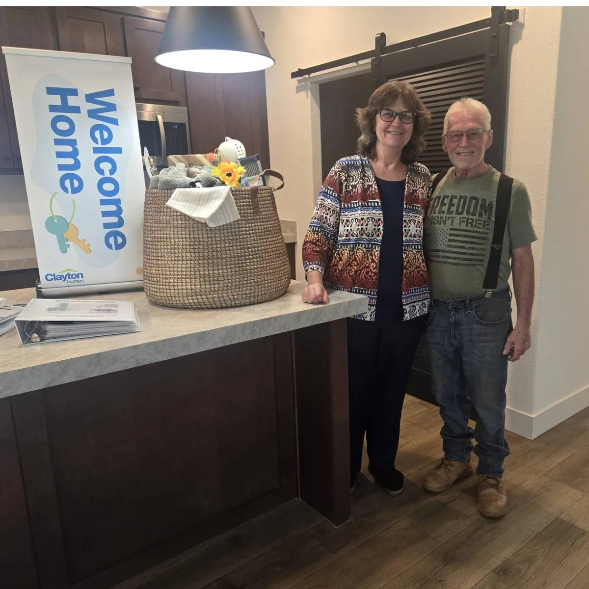 TERESA Y. welcome home image