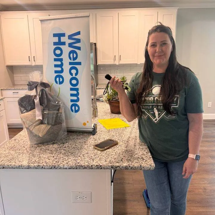 Carmen B. welcome home image