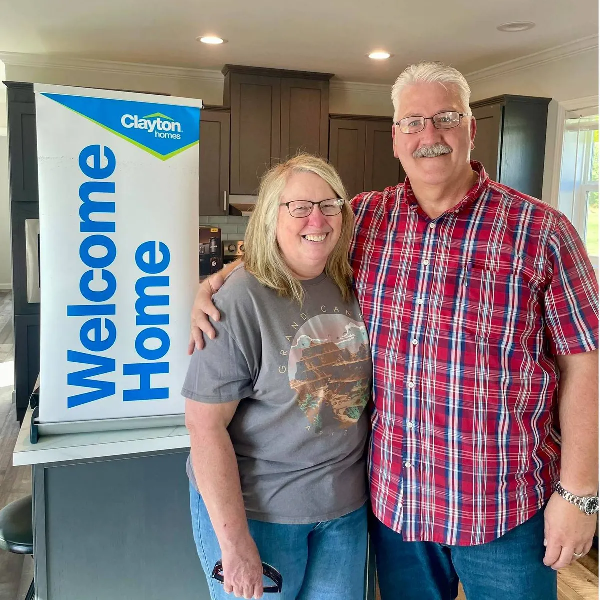 LINDA K T. welcome home image