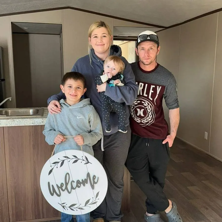 DELYNN L. welcome home image