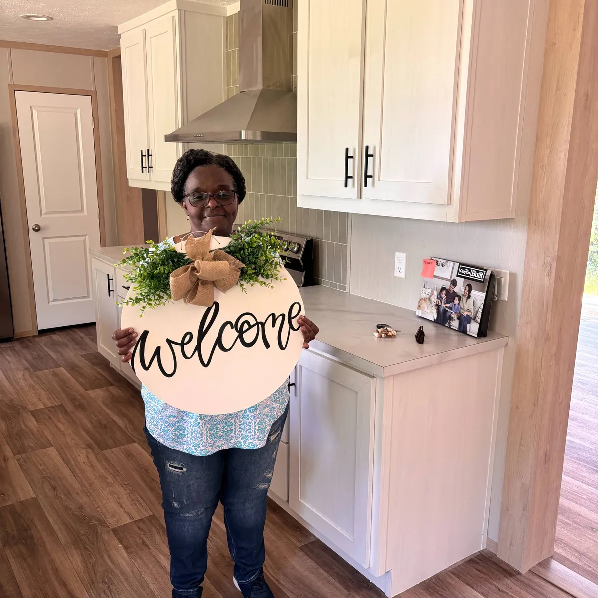 GLORIA G. welcome home image