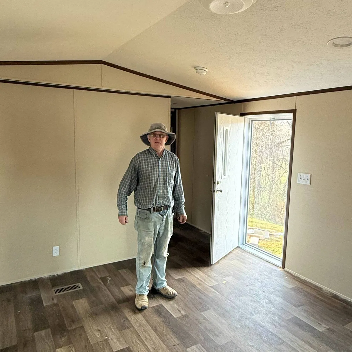 Arthur M. welcome home image