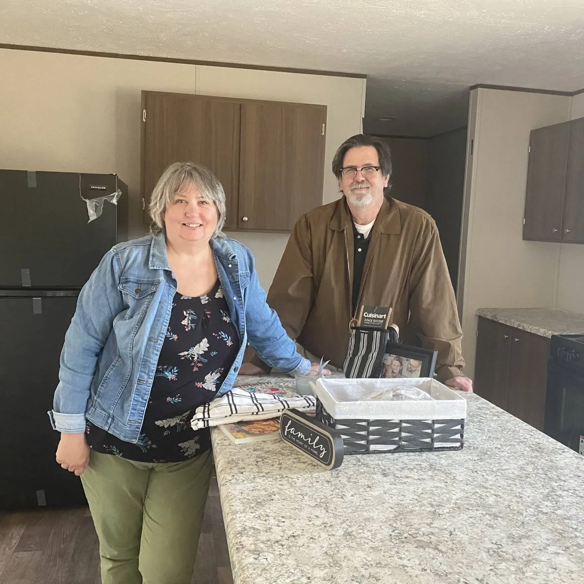 DEANNA M G. welcome home image