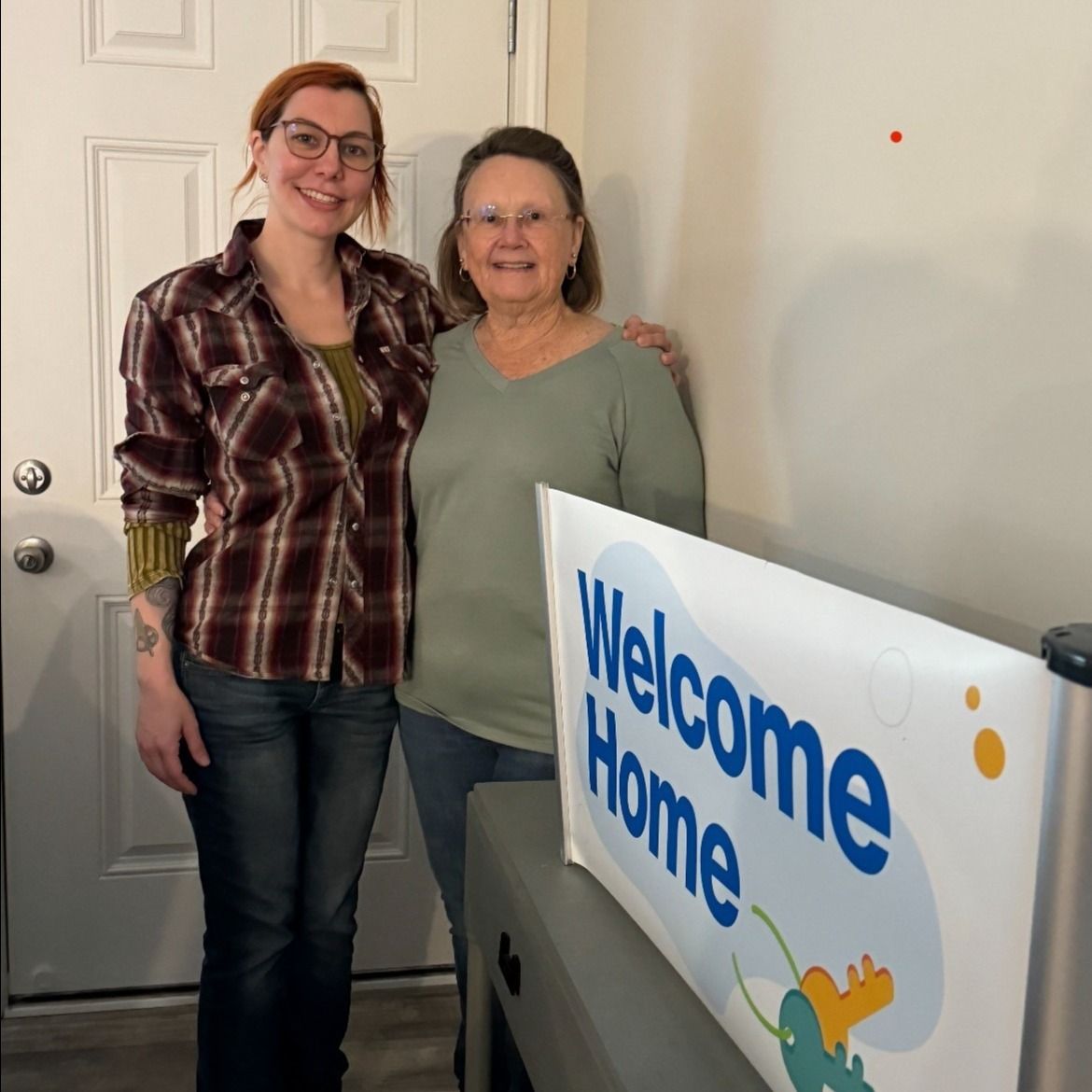 LESLIE R. welcome home image