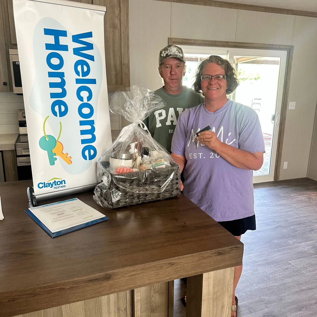 MELISSA R. welcome home image
