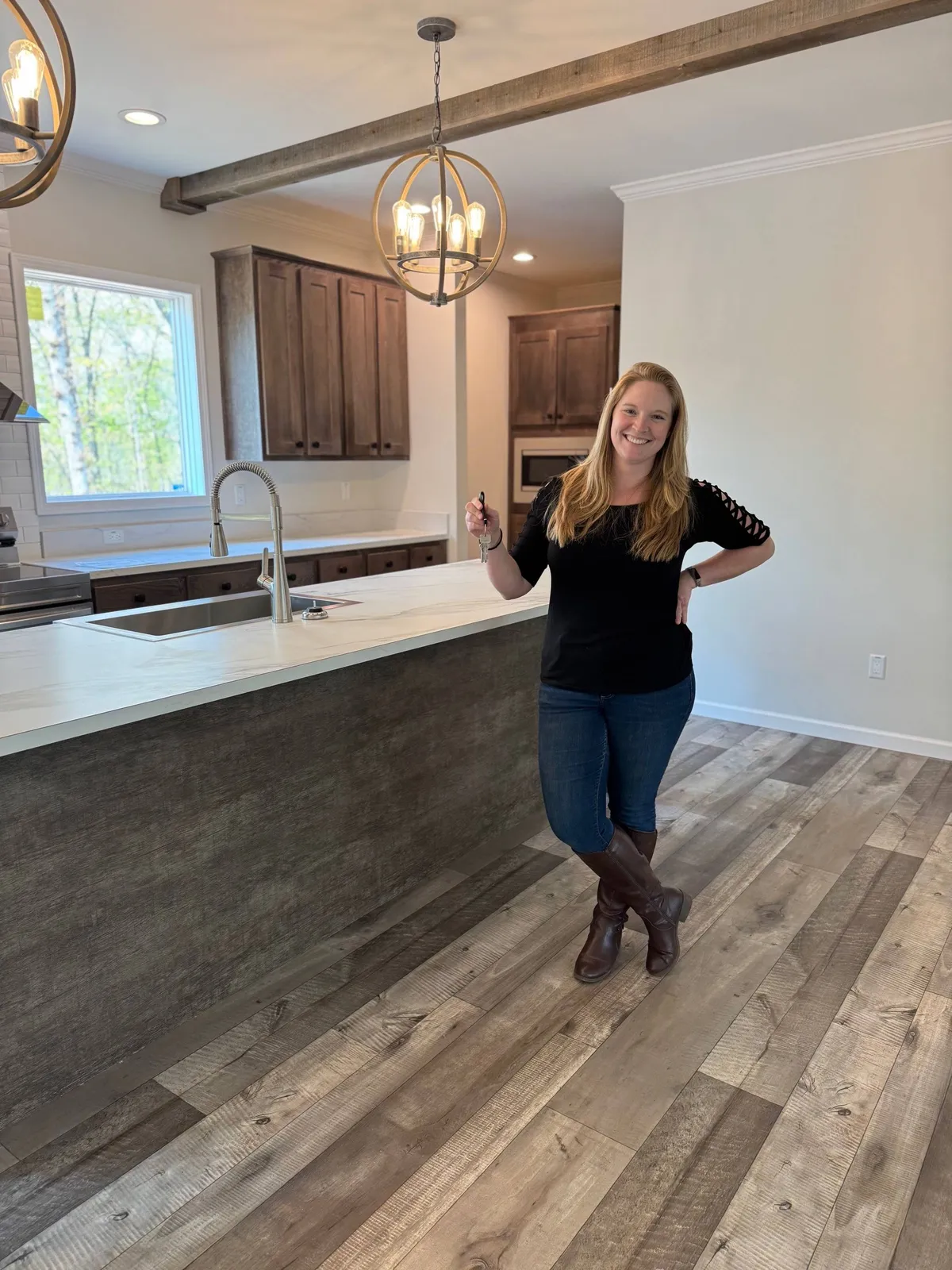 AIMEE G. welcome home image