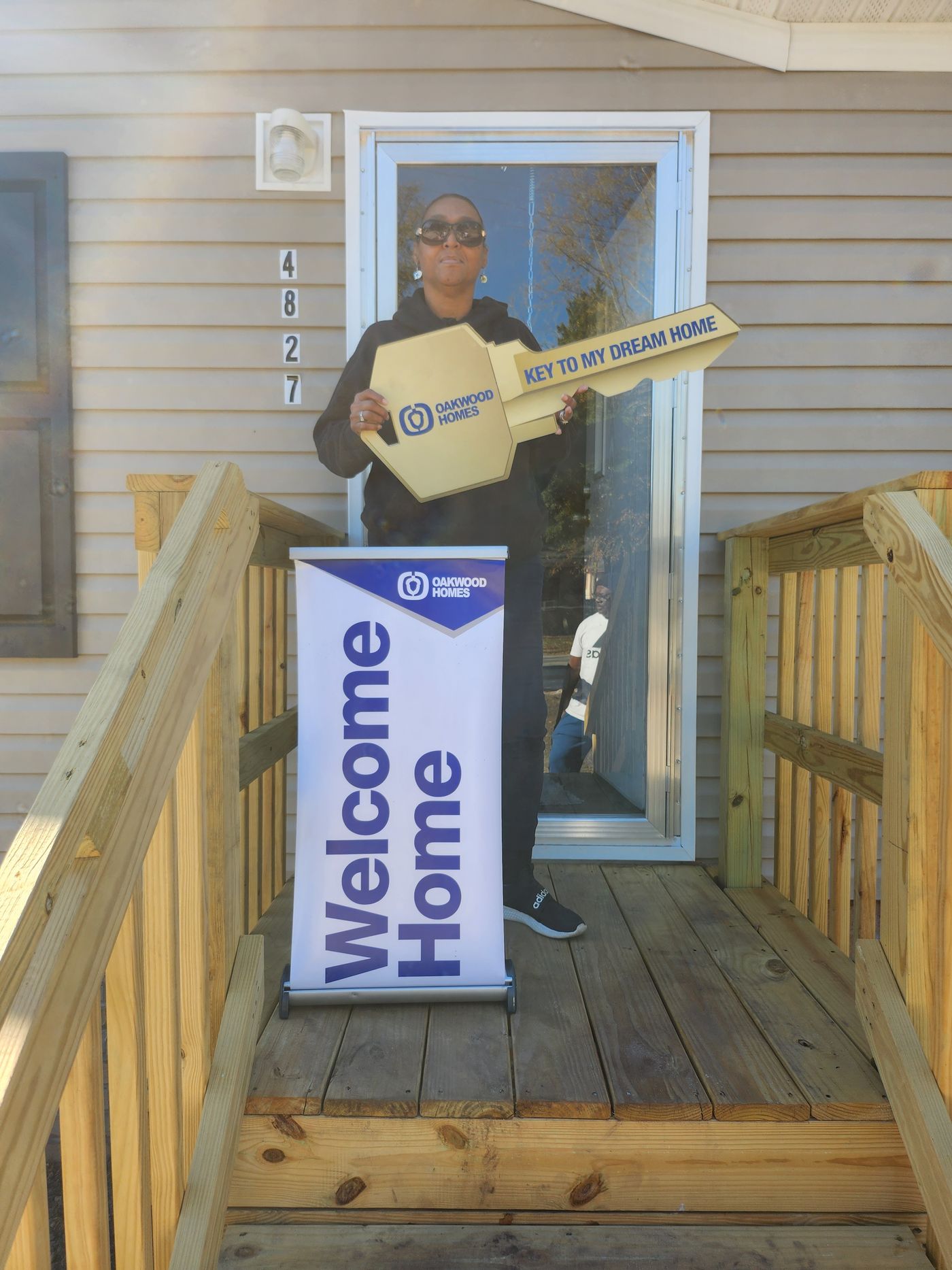 LYNN W. welcome home image