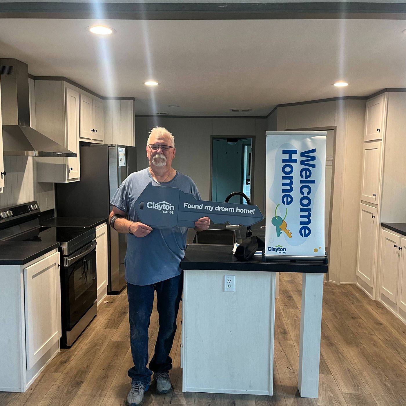 RANDY W. welcome home image