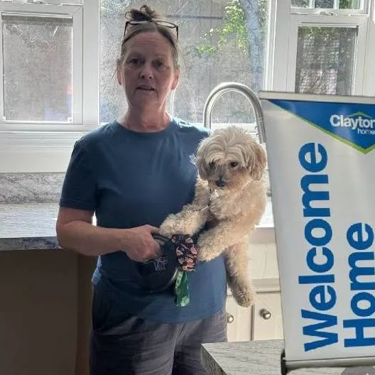 LESLIE W. welcome home image