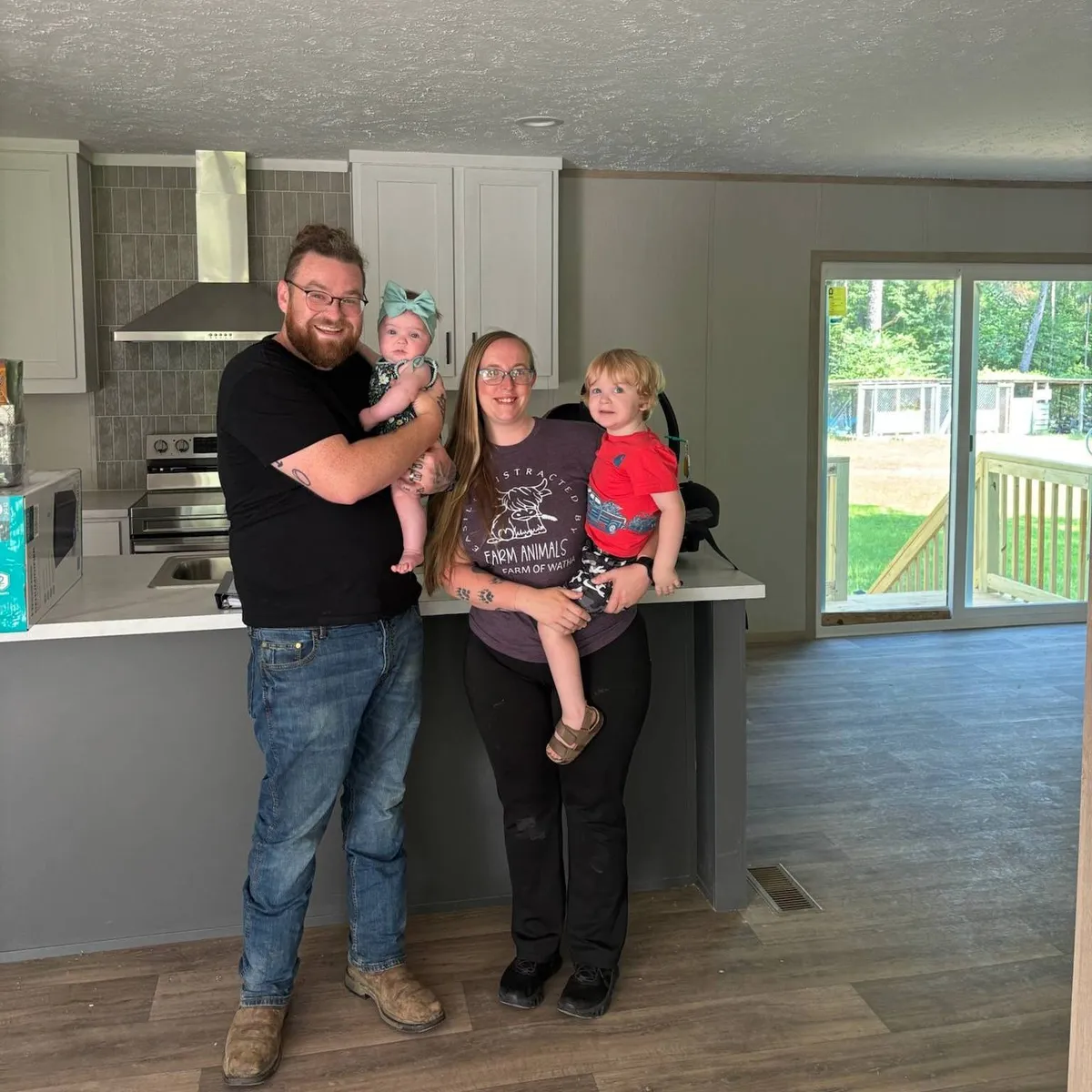 NICOLE R. welcome home image