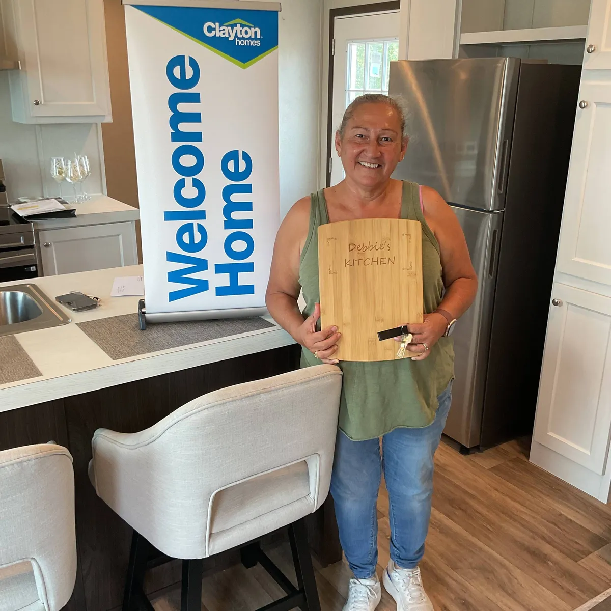 DEBBIE R. welcome home image