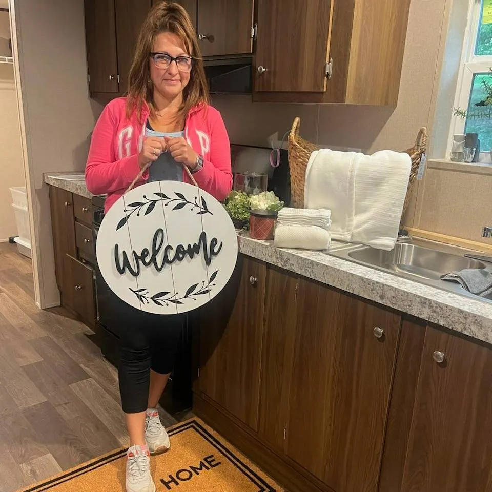Elizabeth W. welcome home image
