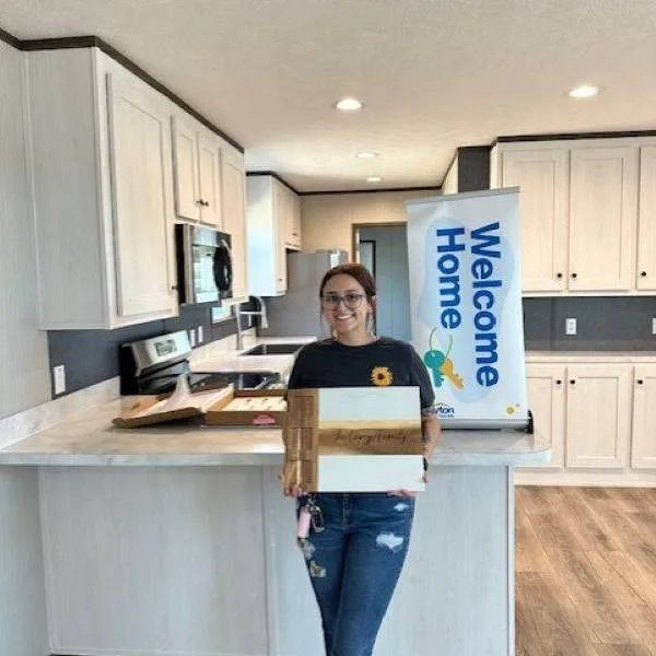 MARIA L. welcome home image