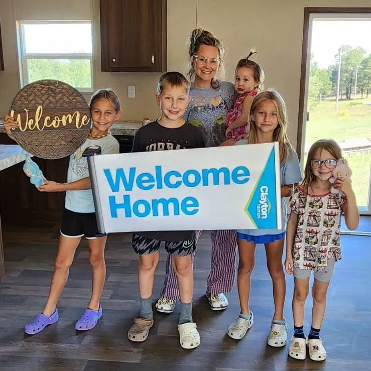 SKIE W. welcome home image