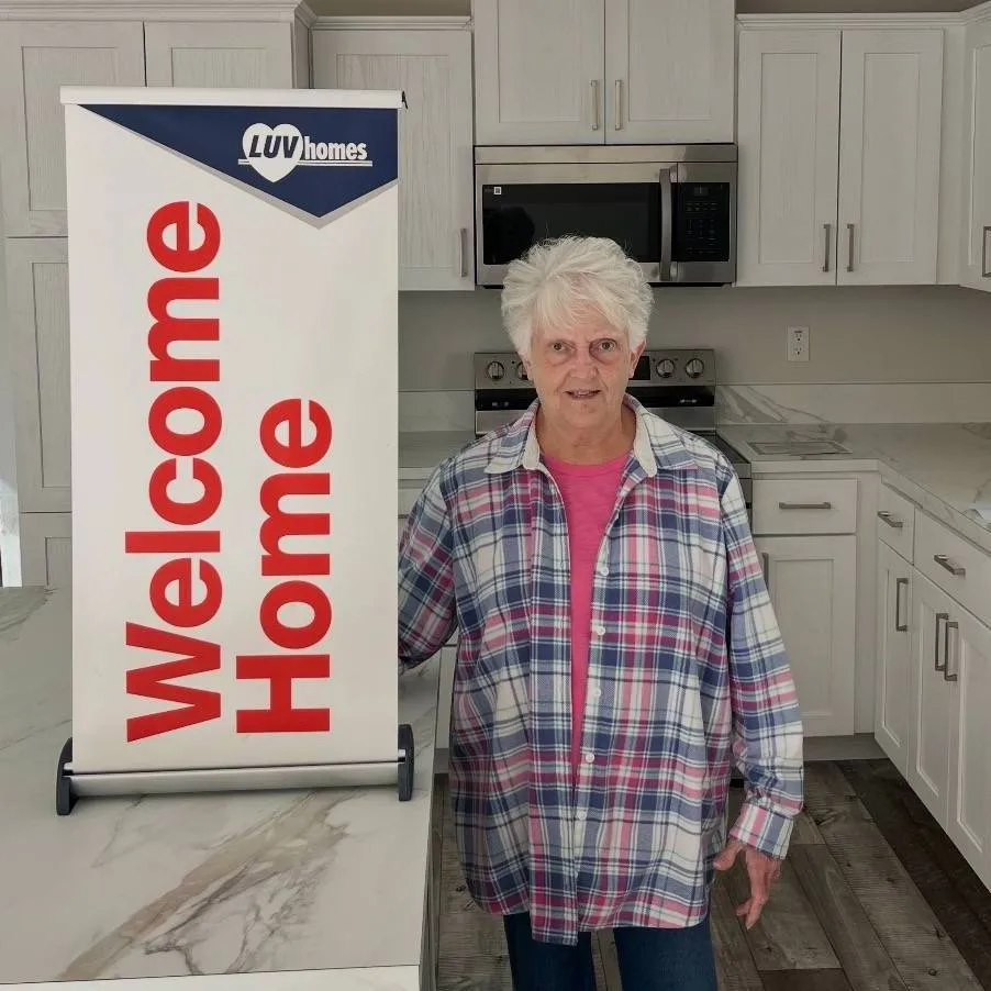 LOIS S. welcome home image